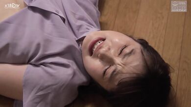 【中文字幕】熟母 26 ～息子の童贞をやさしく舍てさせた母～